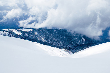 皚皚雪山